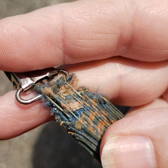 4 Unmatched Vintage Mitten Clips - Picture 3 of 5